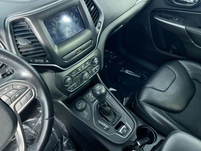 2019 Jeep Cherokee — photo 23 view