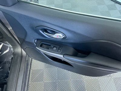 2019 Jeep Cherokee — photo 29 view