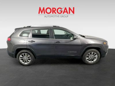 2019 Jeep Cherokee — side profile view