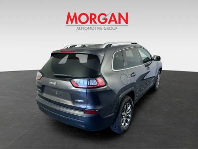 2019 Jeep Cherokee — rear three-quarter view