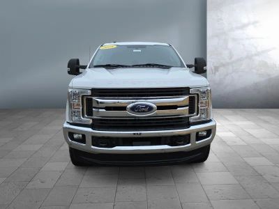 2018 Ford Super Duty F-350 SRW - Photo 2