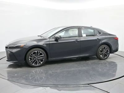 2026 Toyota Camry - Photo 2