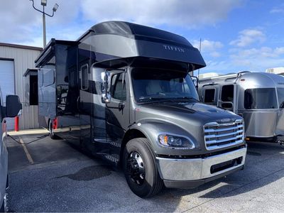 2025 Tiffin Allegro Bay — front three-quarter view