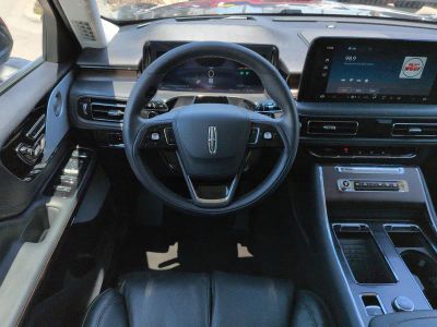 2025 Lincoln Aviator — photo 16 view