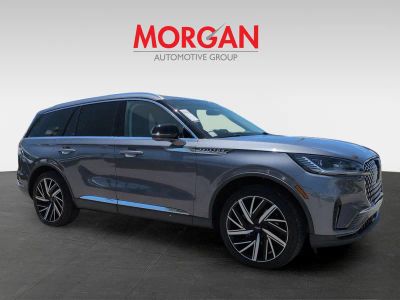 2025 Lincoln Aviator — side profile view
