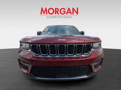 2026 Jeep Grand Cherokee — side profile view