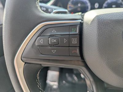 2026 Jeep Grand Cherokee — photo 17 view