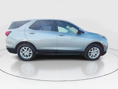2024 Chevrolet Equinox — photo 8 view