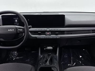 2025 Kia K4 - Photo 21