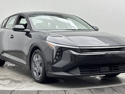 2025 Kia K4 - Photo 3