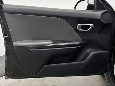 2025 Kia K4 - Photo 8