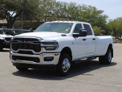 2026 RAM 3500 — detail view
