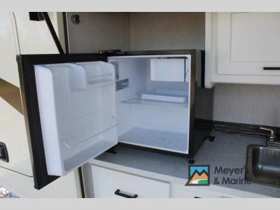 2023 Coachmen RV Encore SE - Photo 15