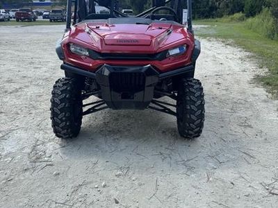2025 Honda Pioneer 1000-6 Deluxe Crew - Photo 3