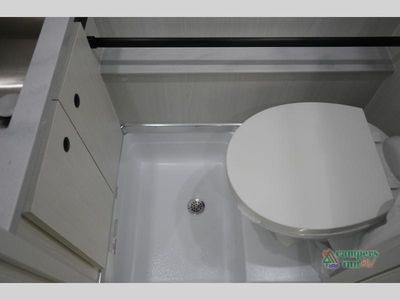 2025 Pleasure-Way Plateau - Photo 46