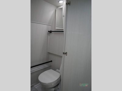 2025 Pleasure-Way Plateau - Photo 42