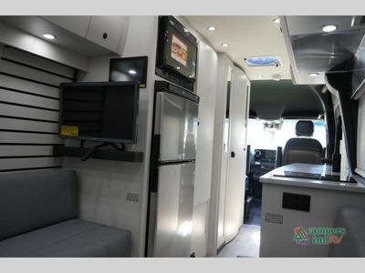 2025 Pleasure-Way Plateau - Photo 13