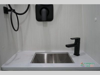 2025 Pleasure-Way Plateau - Photo 44