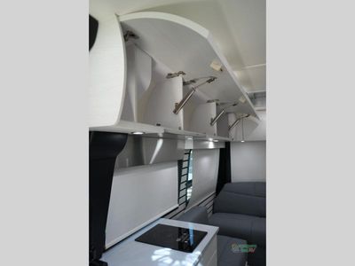 2025 Pleasure-Way Plateau - Photo 32