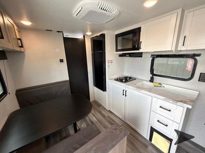 2026 Jayco Jay Flight SLX - Photo 12