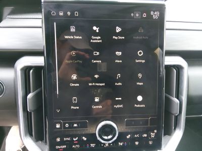 2024 GMC Acadia - Photo 16