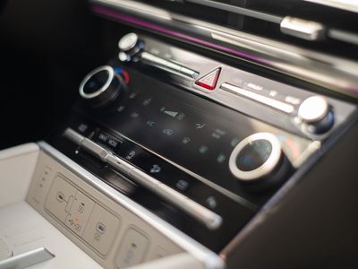2025 Hyundai Santa Fe - Photo 46