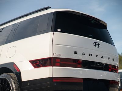 2025 Hyundai Santa Fe - Photo 14