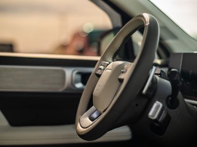 2025 Hyundai Santa Fe - Photo 36