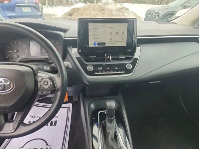 2023 Toyota Corolla LE - Photo 18