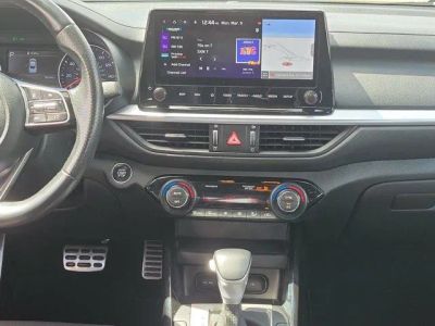2023 Kia Forte — photo 18 view