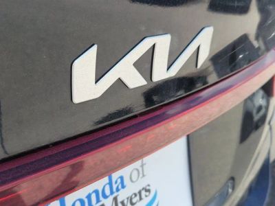 2023 Kia Forte — photo 10 view