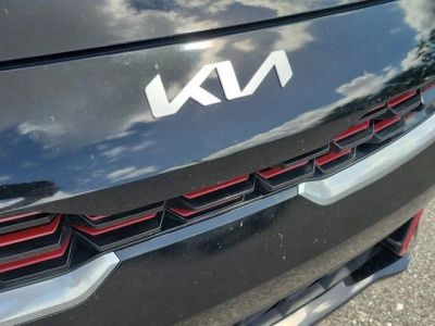2023 Kia Forte — photo 7 view