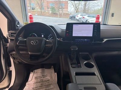 2021 Toyota Sienna XSE - Photo 17