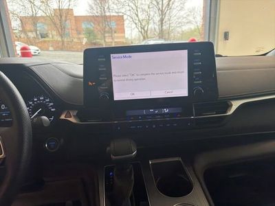 2021 Toyota Sienna XSE - Photo 13