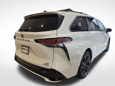 2021 Toyota Sienna XSE - Photo 6