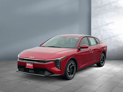 2026 Kia K4 — front three-quarter view