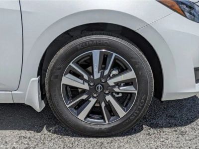 2025 Nissan Versa — photo 11 view