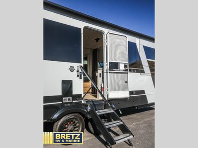 2026 Brinkley Model I - Photo 14