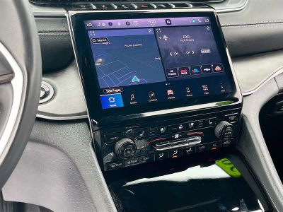2025 Jeep Grand Cherokee — photo 15 view