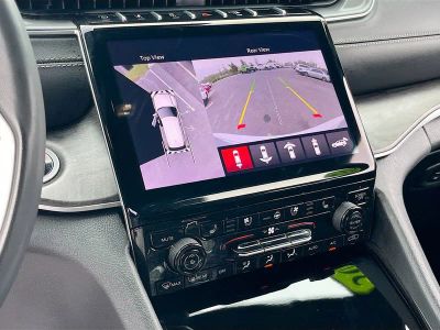 2025 Jeep Grand Cherokee — photo 14 view