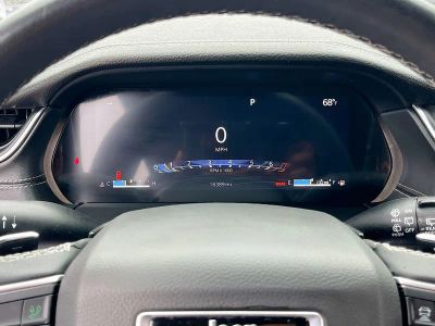 2025 Jeep Grand Cherokee — photo 12 view