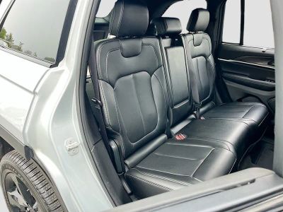 2025 Jeep Grand Cherokee — photo 27 view
