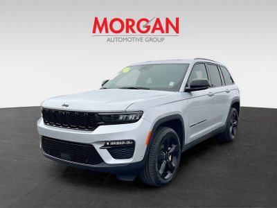 2025 Jeep Grand Cherokee — rear three-quarter view