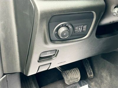 2025 Jeep Grand Cherokee — photo 10 view