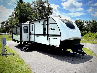 2020 Forest River Vibe — front three-quarter view