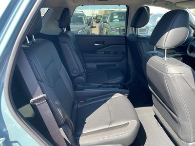2026 Nissan Pathfinder — photo 20 view