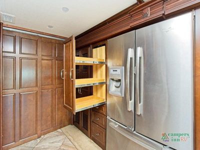 2015 Fleetwood RV American Tradition - Photo 16