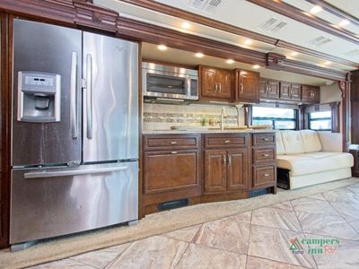 2015 Fleetwood RV American Tradition - Photo 12