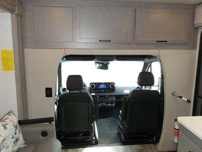 2026 Holiday Rambler Element - Photo 13