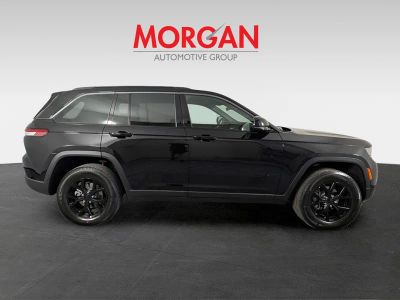 2026 Jeep Grand Cherokee — detail view